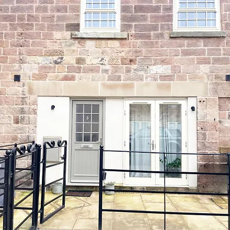 Character Filled Courtyard Escape Villa Harrogate Exterior photo